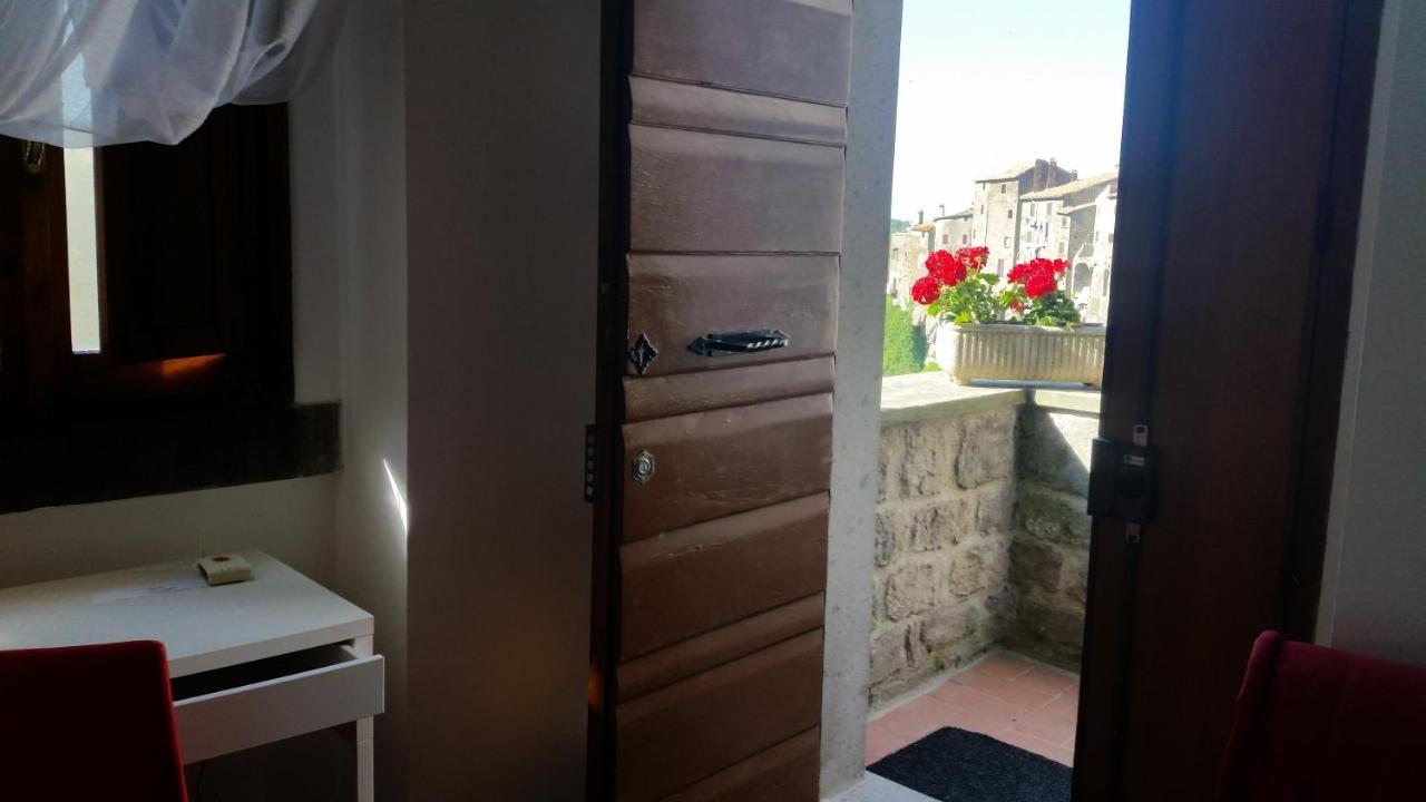 Ferienwohnung Sospesi Nel Borgo Vitorchiano Exterior foto