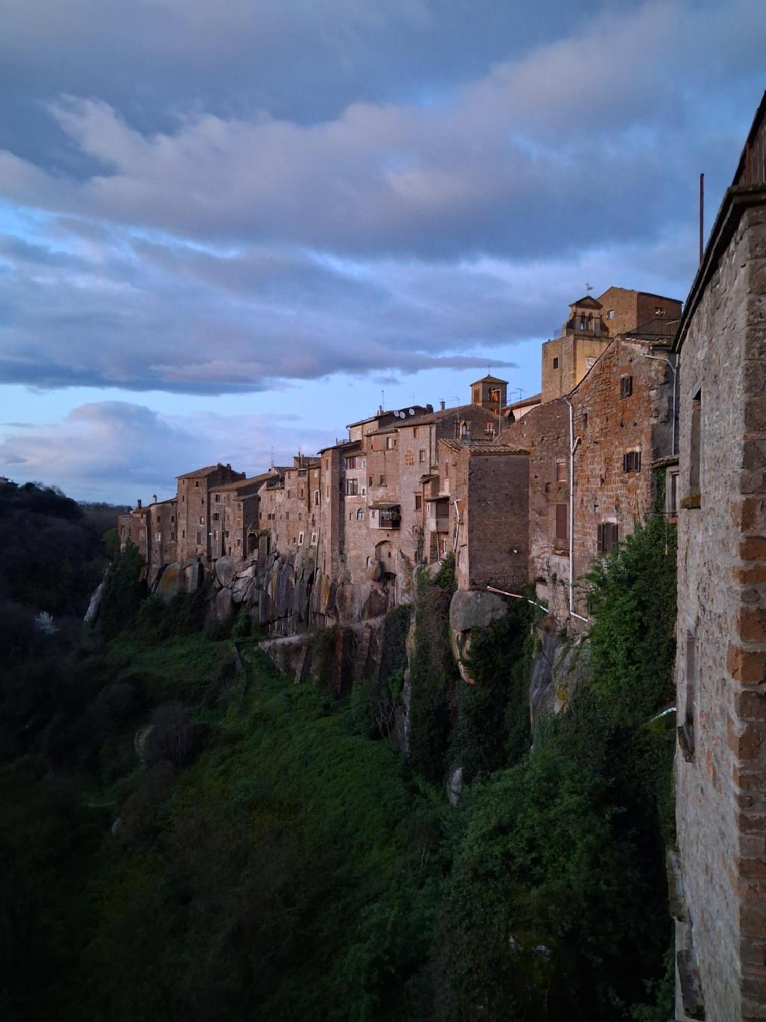 Ferienwohnung Sospesi Nel Borgo Vitorchiano Exterior foto