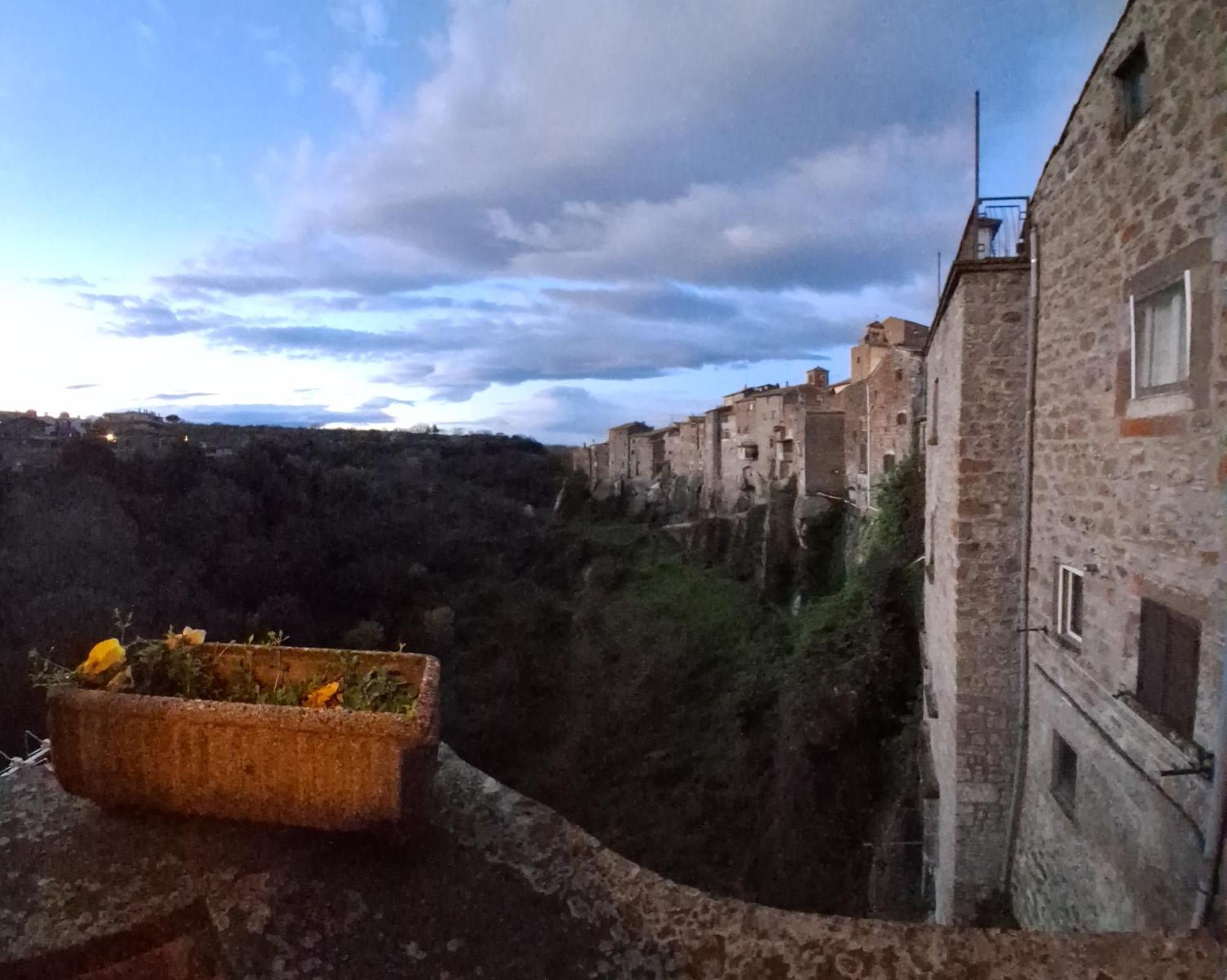 Ferienwohnung Sospesi Nel Borgo Vitorchiano Exterior foto