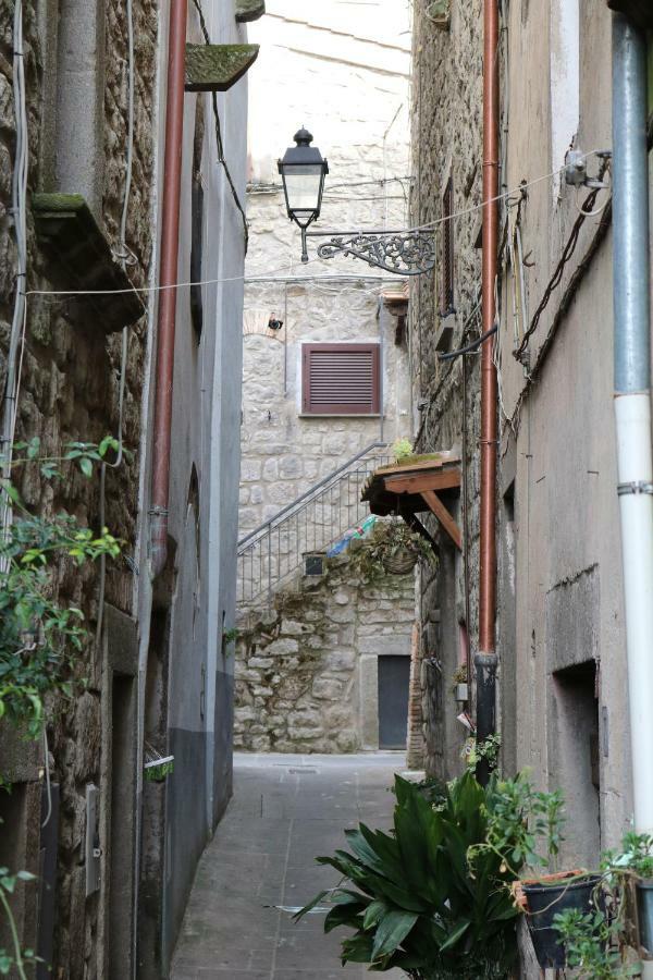 Ferienwohnung Sospesi Nel Borgo Vitorchiano Exterior foto